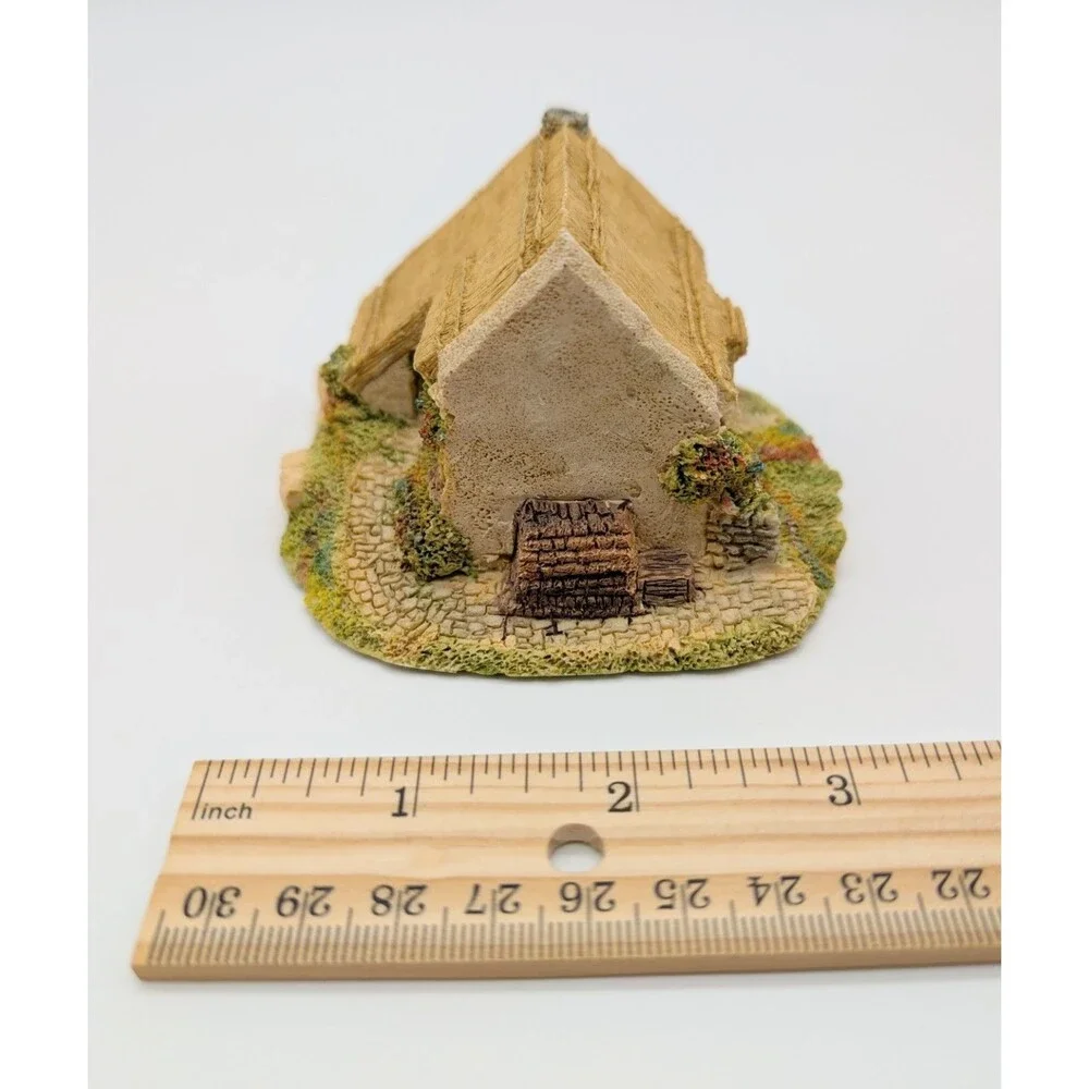 Irish Heritage Collection Paddy Flynn's Farmhouse Miniature Cottage Figure 1987
